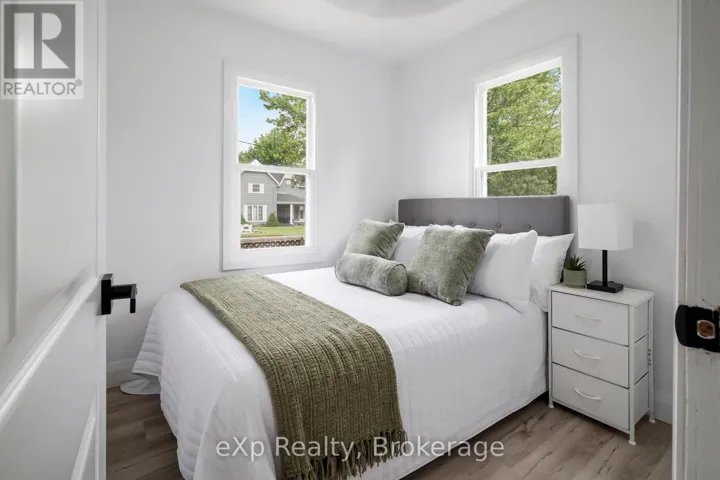 780