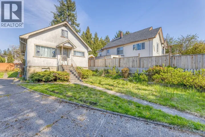 2323 DUBLIN STREET, New Westminster, British Columbia V3M3B3