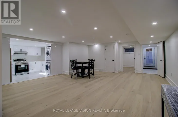 22 ANSON AVENUE, Toronto (Cliffcrest), Ontario M1M1X3
