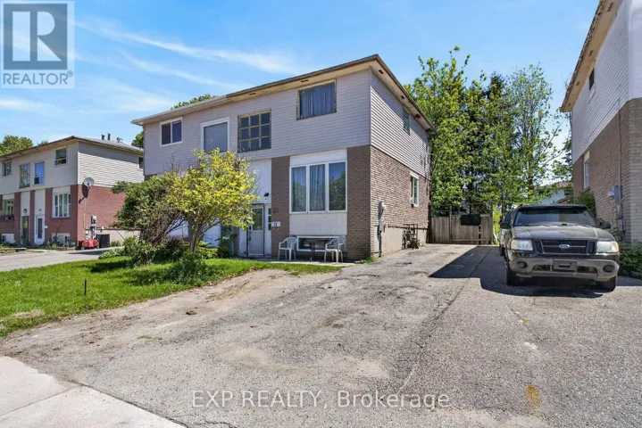 33 CARLTON ROAD, Barrie (Cundles East), Ontario L4M5K8