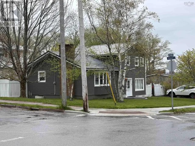 118 MacSween Street, Port Hawkesbury, Nova Scotia B9A2J3
