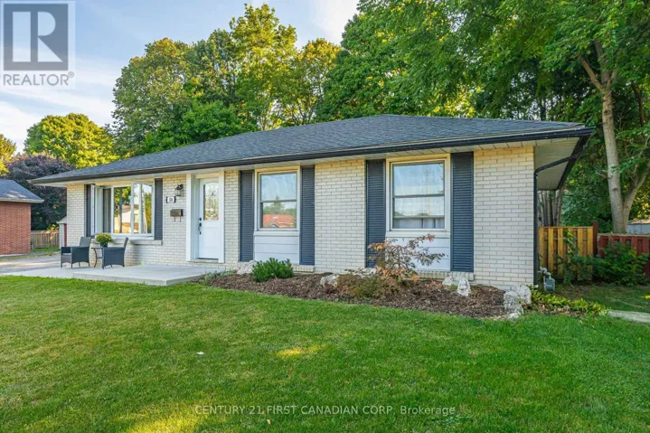 384 BRIARHILL AVENUE, London East (East A), Ontario N5Y1N9
