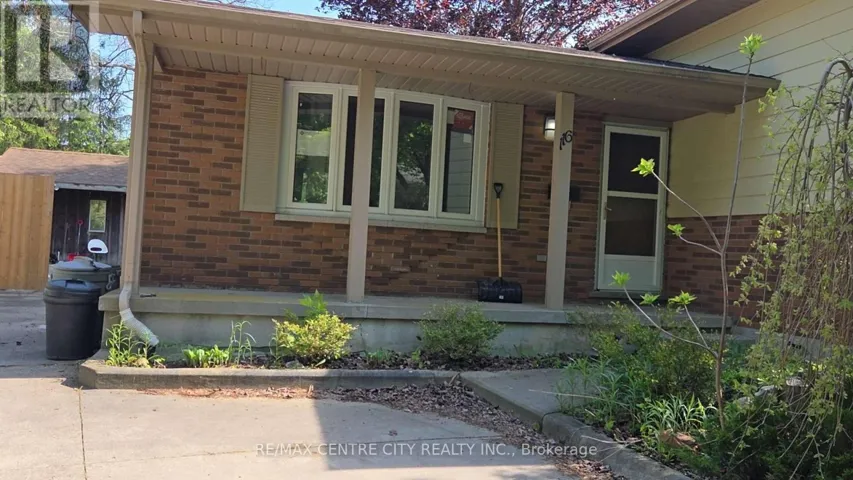 UPPER UNIT - 116 PAPERBIRCH CRESCENT E, London North (North K), Ontario N6G1L7