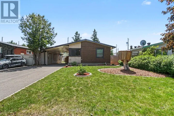 2450 MAGNUS AVENUE, Ottawa, Ontario K1G1J8