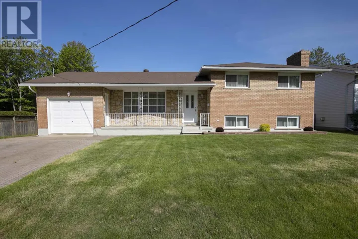 2134 Queen ST E, Sault Ste. Marie, Ontario P6A5T7