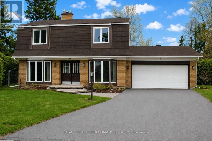 15 HALLOWELL COURT, Ottawa, Ontario K2H8N4