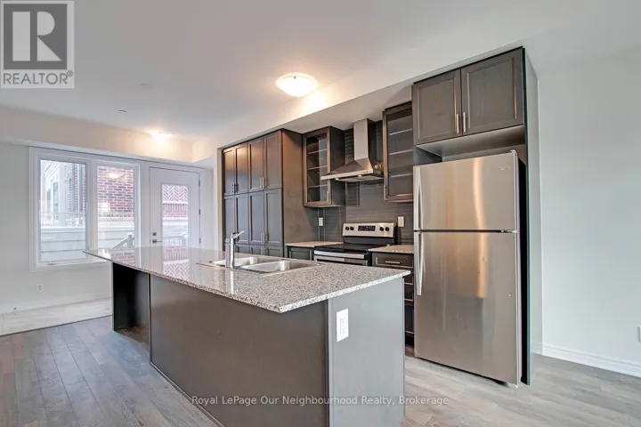 12 - 3580 LAKESHORE BOULEVARD, Toronto (Long Branch), Ontario M8W3J6