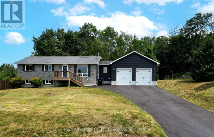 5 EASTON AVENUE, Tay (Port McNicoll), Ontario L0K1R0