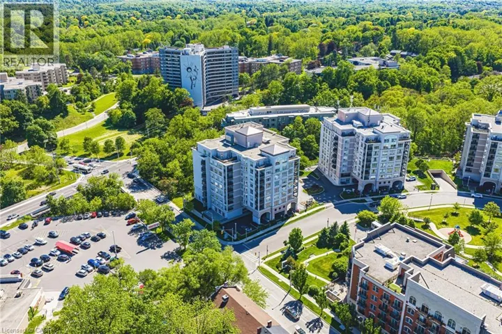 1000 CREEKSIDE Drive Unit# 204, Dundas, Ontario L9H7S6