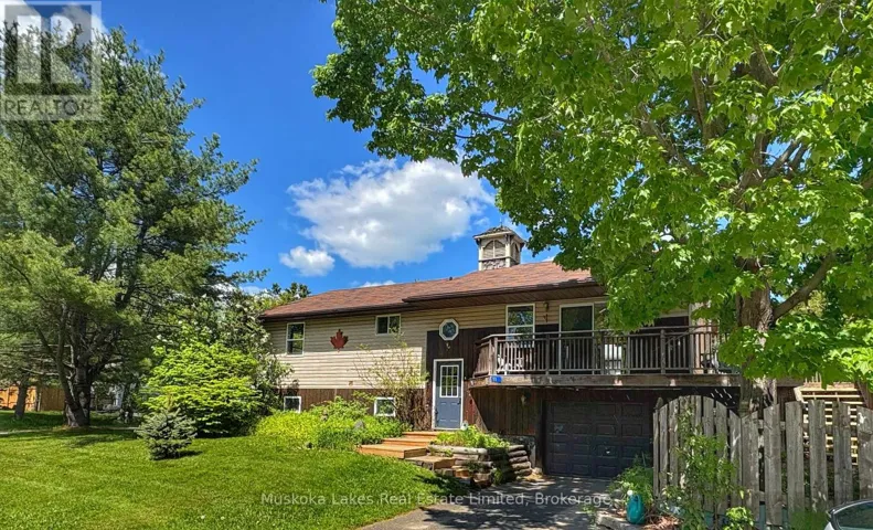 11 HARRIS STREET, Muskoka Lakes (Medora), Ontario P0B1J0