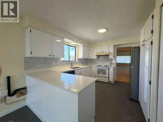 2175 E 54 AVENUE, Vancouver, British Columbia V5P1Y5
