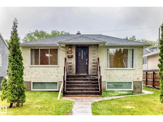 7723 81 AV NW, Edmonton, Alberta T6C0V4