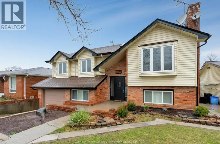 1953 Lepain CRESCENT Unit# LOWER, LaSalle, Ontario N9H2J2