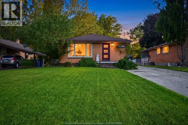 36 WOODLAND AVENUE, Chatham, Ontario N7L2S6