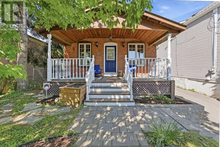 10 MEDFORD AVENUE, Toronto (Oakridge), Ontario M1L4G2