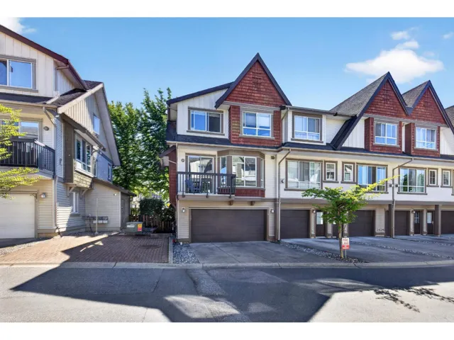 7 7155 189 STREET, Surrey, British Columbia V4N5S8