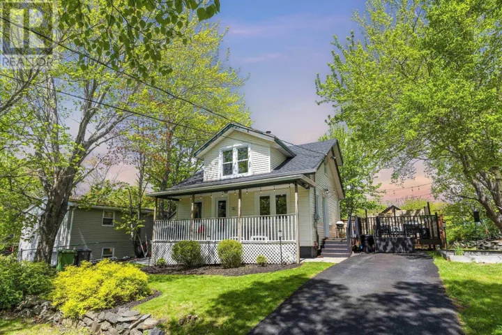 25 Pioneer Avenue, Halifax, Nova Scotia B3M1W9