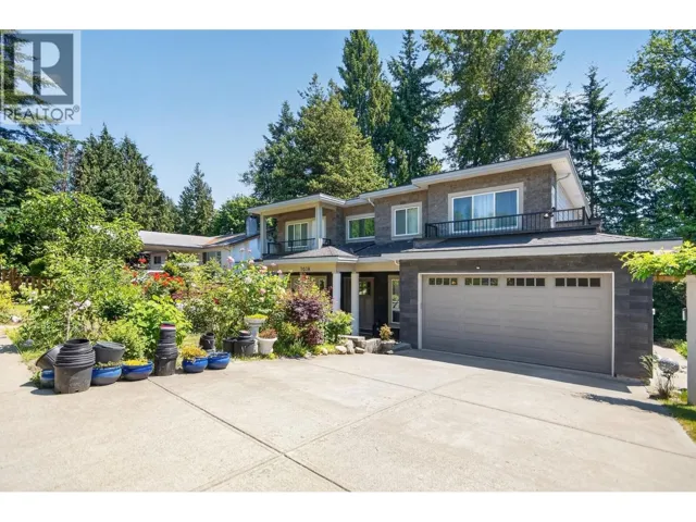 Main 7038 FIELDING COURT, Burnaby, British Columbia V5A1Y5