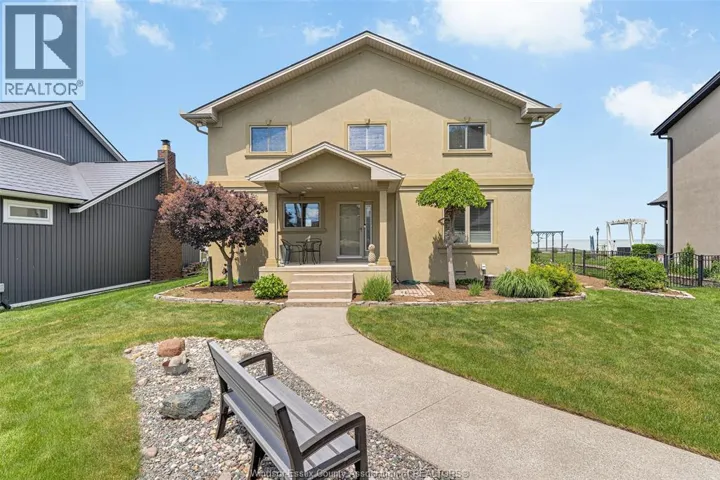 281 LAKEVIEW DRIVE, Belle River, Ontario N0R1A0