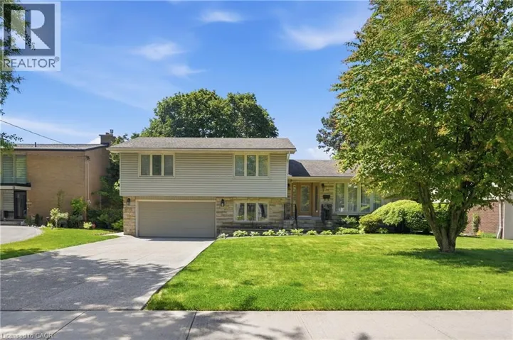 7 BRAEMAR Place, Hamilton, Ontario L9C1C9