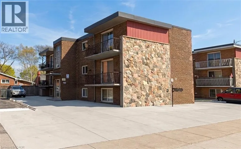 723 UPPER JAMES Street Unit# 2, Hamilton, Ontario L9C3A1