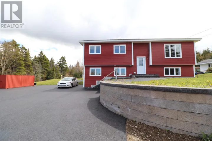 7 Squires Road, Paradise, Newfoundland & Labrador A1L3S3