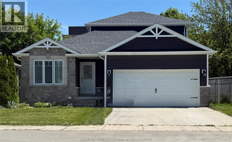 15 LISGAR STREET, Chatham, Ontario N7M5C7