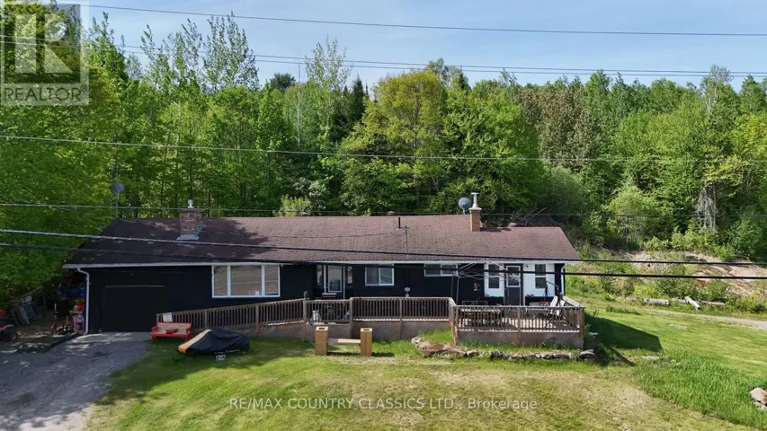 39132 COMBERMERE ROAD, Madawaska Valley, Ontario K0J1L0