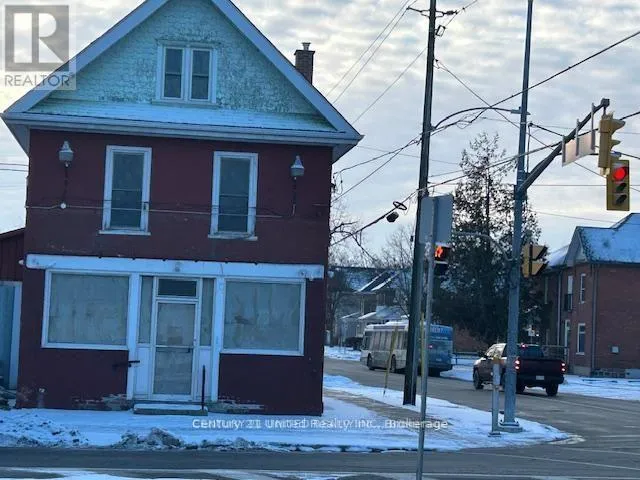 239 PARK STREET N, Peterborough (Town Ward 3), Ontario K9J3P7