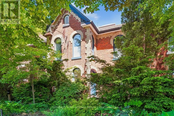 9 ROSE AVENUE, Toronto (Cabbagetown-South St. James Town), Ontario M4X1N6