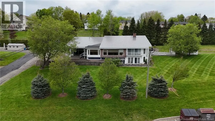 24 Rue Veteran Sud, Grand Falls, New Brunswick E3Y0E6