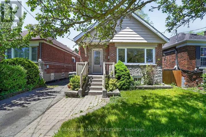 34 CLONMORE DRIVE, Toronto (Birchcliffe-Cliffside), Ontario M1N1X5