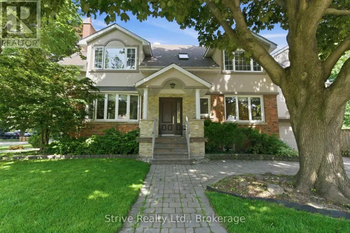 53 MONKTON AVENUE, Toronto (Stonegate-Queensway), Ontario M8Z4N4