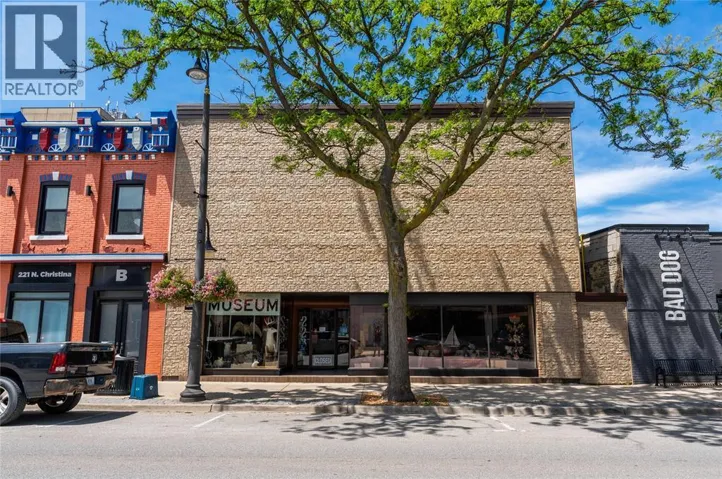 223 CHRISTINA STREET North, Sarnia, Ontario N7T5V1