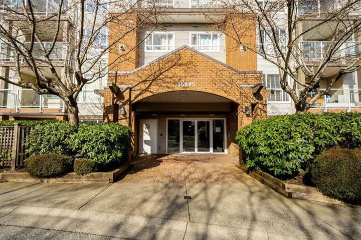 101 15885 84 AVENUE, Surrey, British Columbia V4N0W7