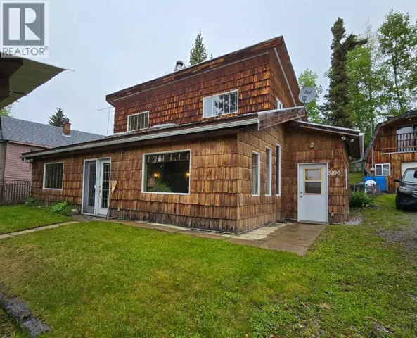 5106 Center Avenue, Robb, Alberta T7E1X0