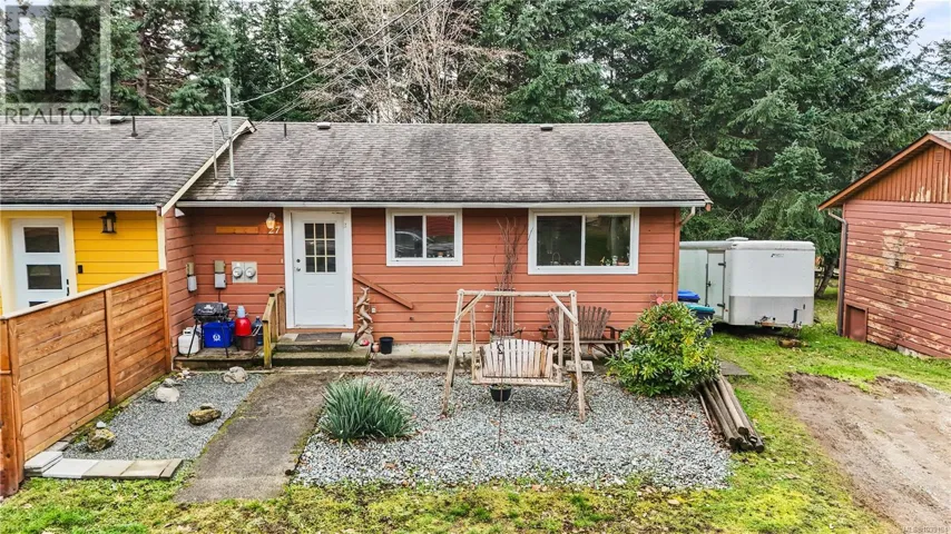 27 745 Church St, Gabriola Island, British Columbia V0R1X3