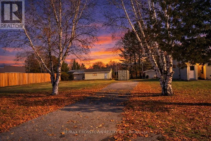 8 CEDAR COURT, South River, Ontario P0A1X0