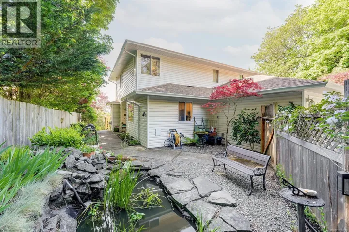 2056 Gladys Pl, Sooke, British Columbia V9Z0E6