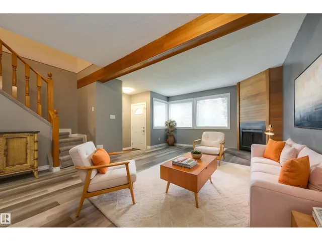 3526 42 AV NW, Edmonton, Alberta T6L5C8