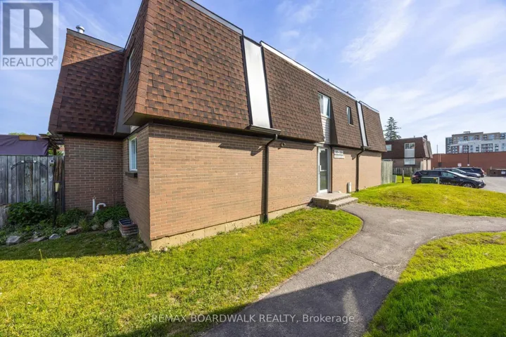 67 - 392 GARDEN GLEN PRIVATE, Ottawa, Ontario K2G1E4
