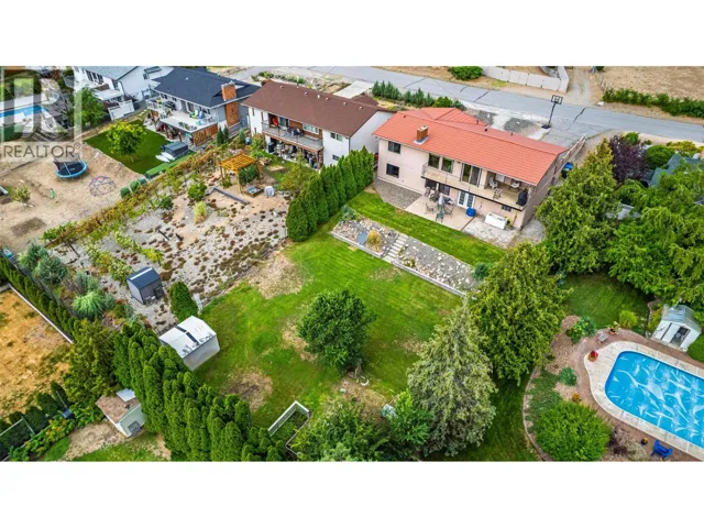 6563 Mountainview Drive, Oliver, British Columbia V0H1T4