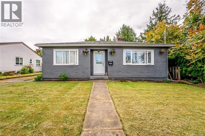1661 Freeman Ave, Saanich, British Columbia V8P1P5