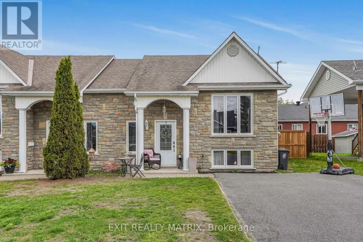 90 RICHARD STREET, Alfred and Plantagenet, Ontario K0B1A0