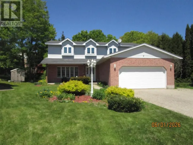 27 Plummer CT, Sault Ste. Marie, Ontario P6B6E4