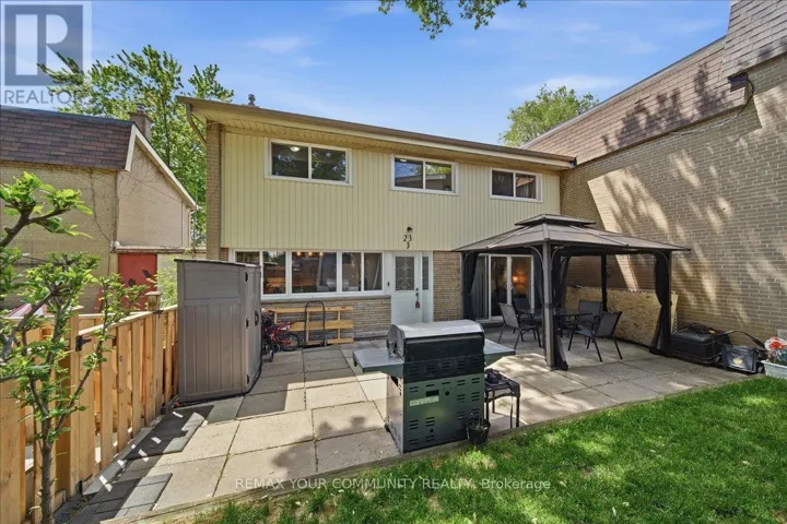 3 - 23 BROOKWELL DRIVE, Toronto (York University Heights), Ontario M3M2X9
