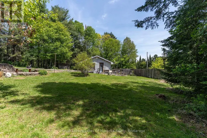 244 SOUTH MARY LAKE ROAD, Huntsville (Stephenson), Ontario P0B1L0