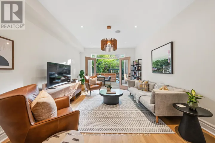 16A BINGHAM AVENUE, Toronto (The Beaches), Ontario M4E3P9