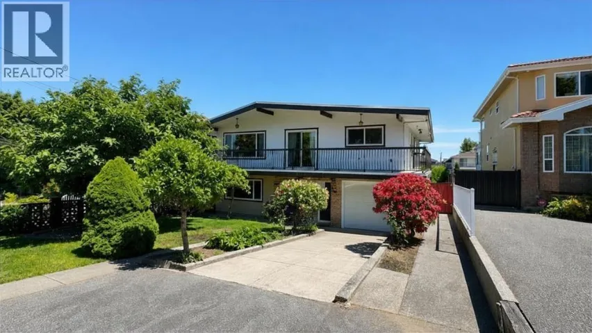 6072 SELMA AVENUE, Burnaby, British Columbia V5H3R2