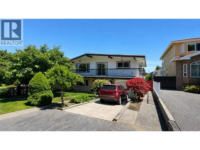 6072 SELMA AVENUE, Burnaby, British Columbia V5H3R2
